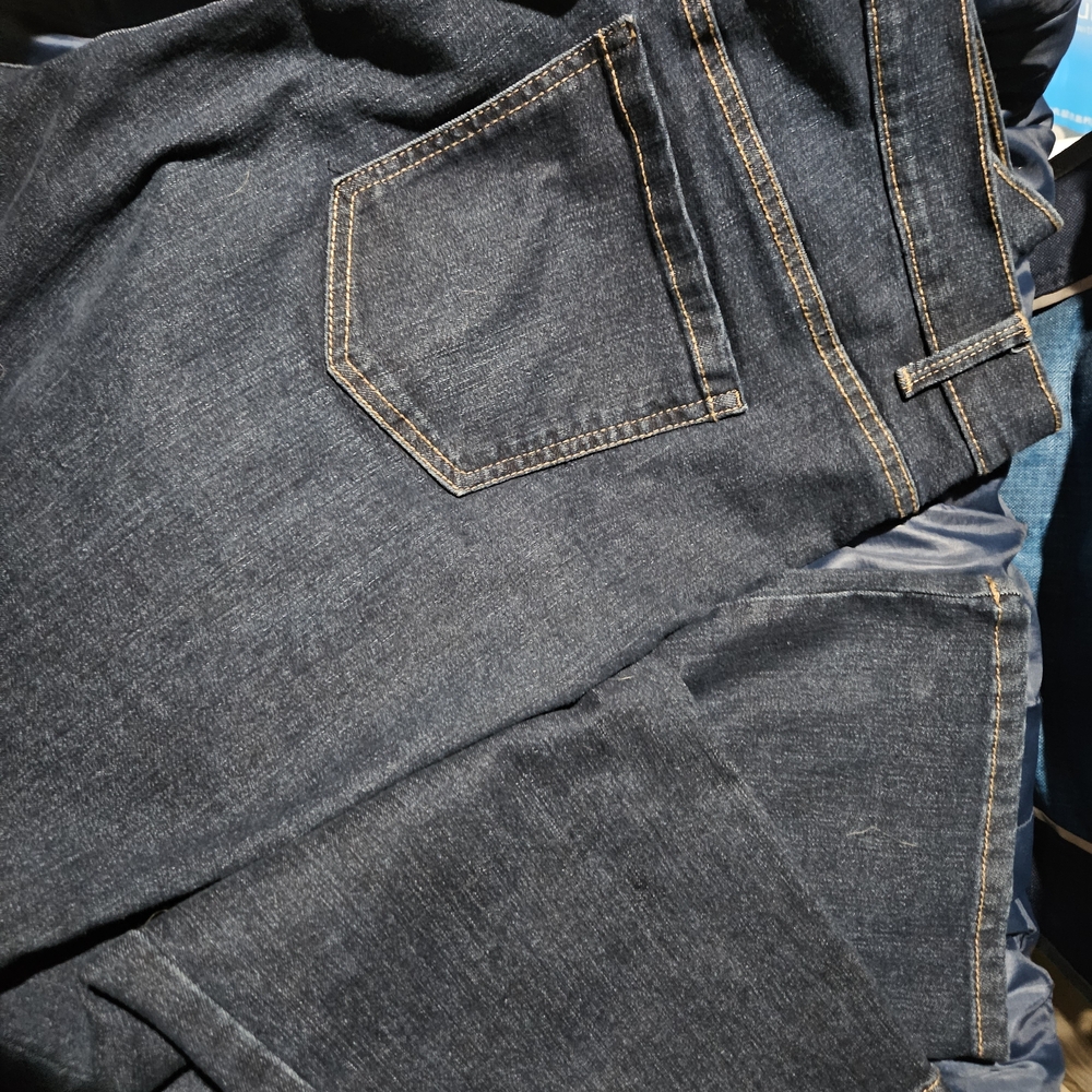 Gloria Vanderbilt Women's Dark Blue Straight Leg Jeans